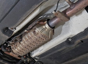 Filtr DPF w osobówkach: jak jeździć, by nie mieć kłopotów i czy to w ogóle możliwe?