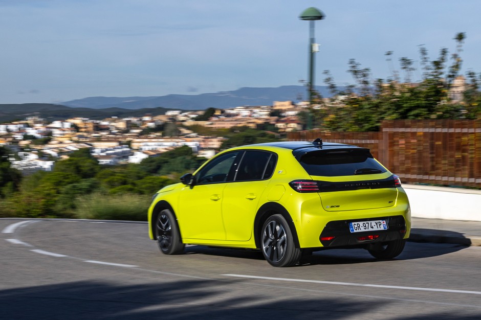 2024 Peugeot E-208