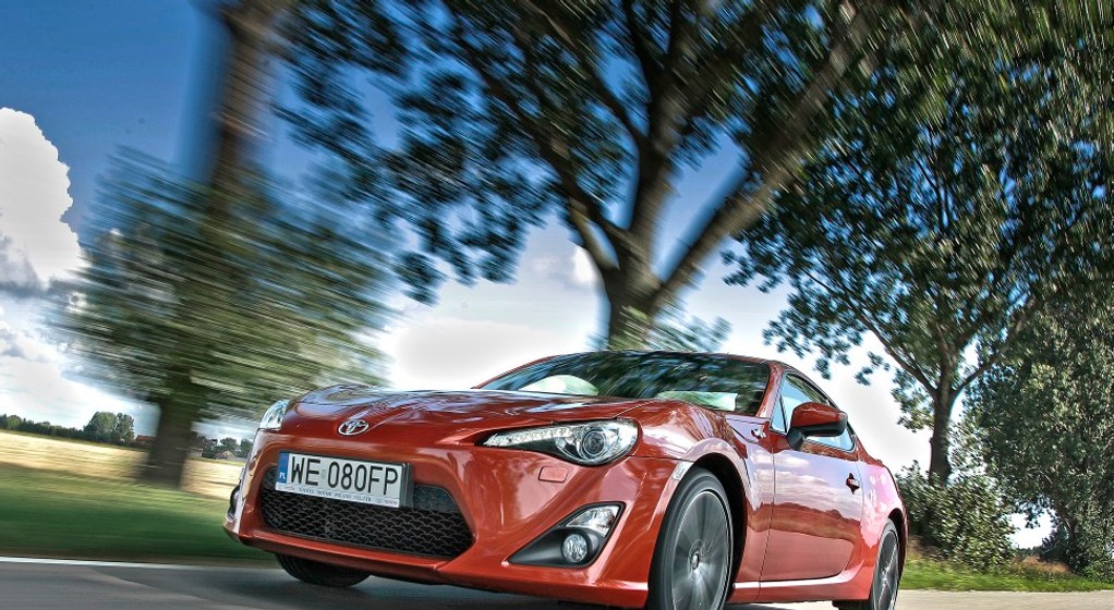 Toyota GT86 z akcesoriami TRD - wojownik dla twardzieli