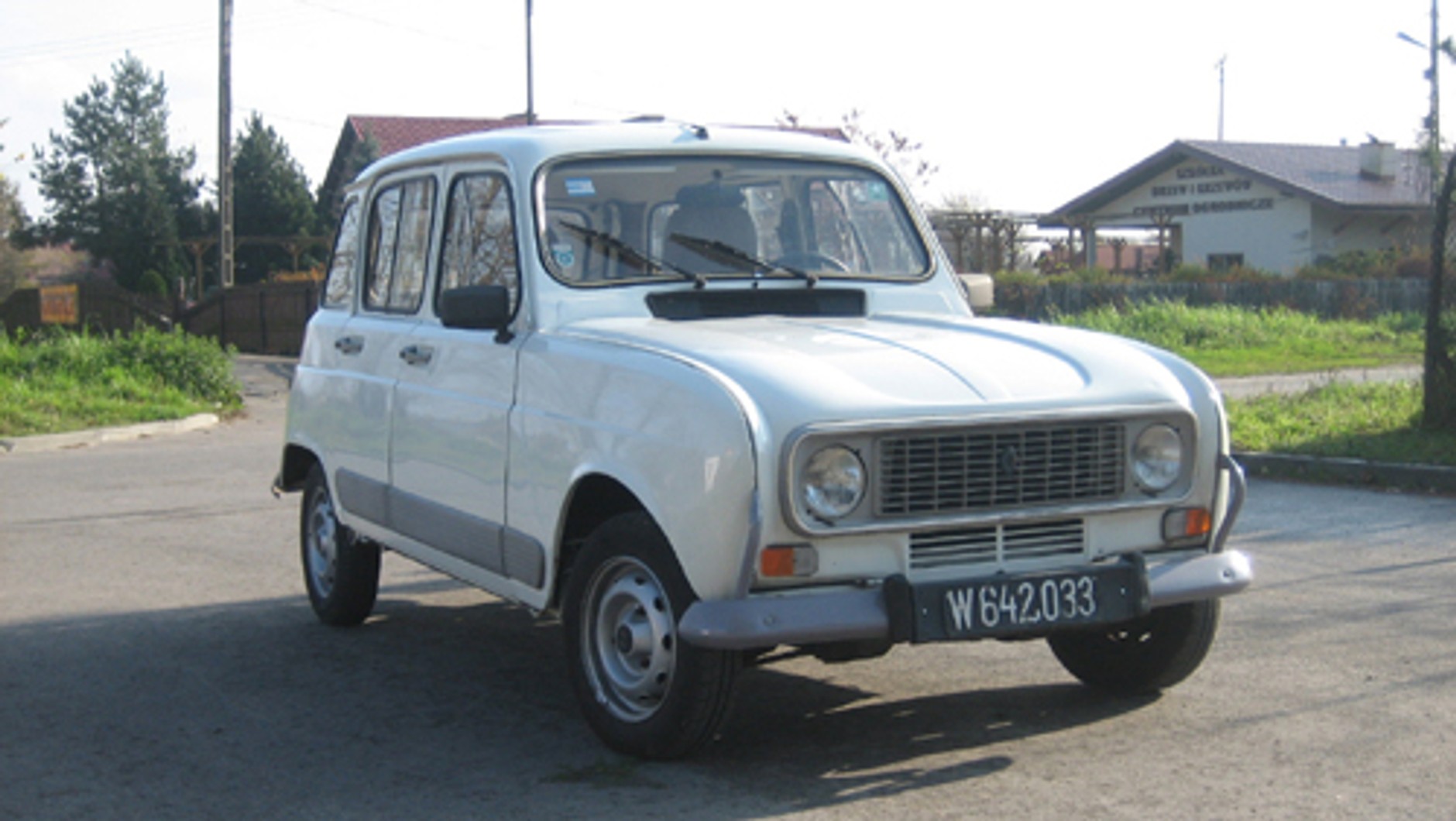 Renault 4 - Samochód z wajchą