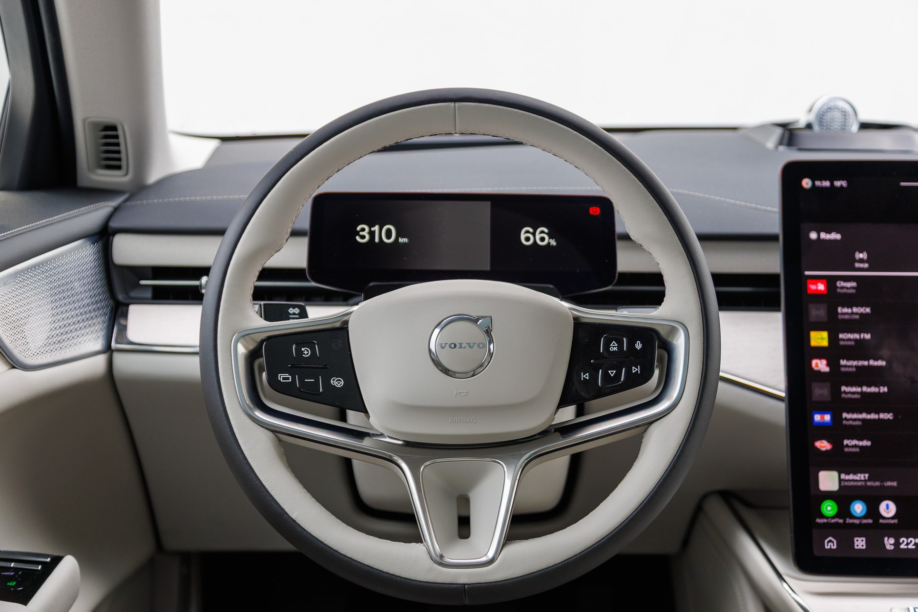 Volvo ES90