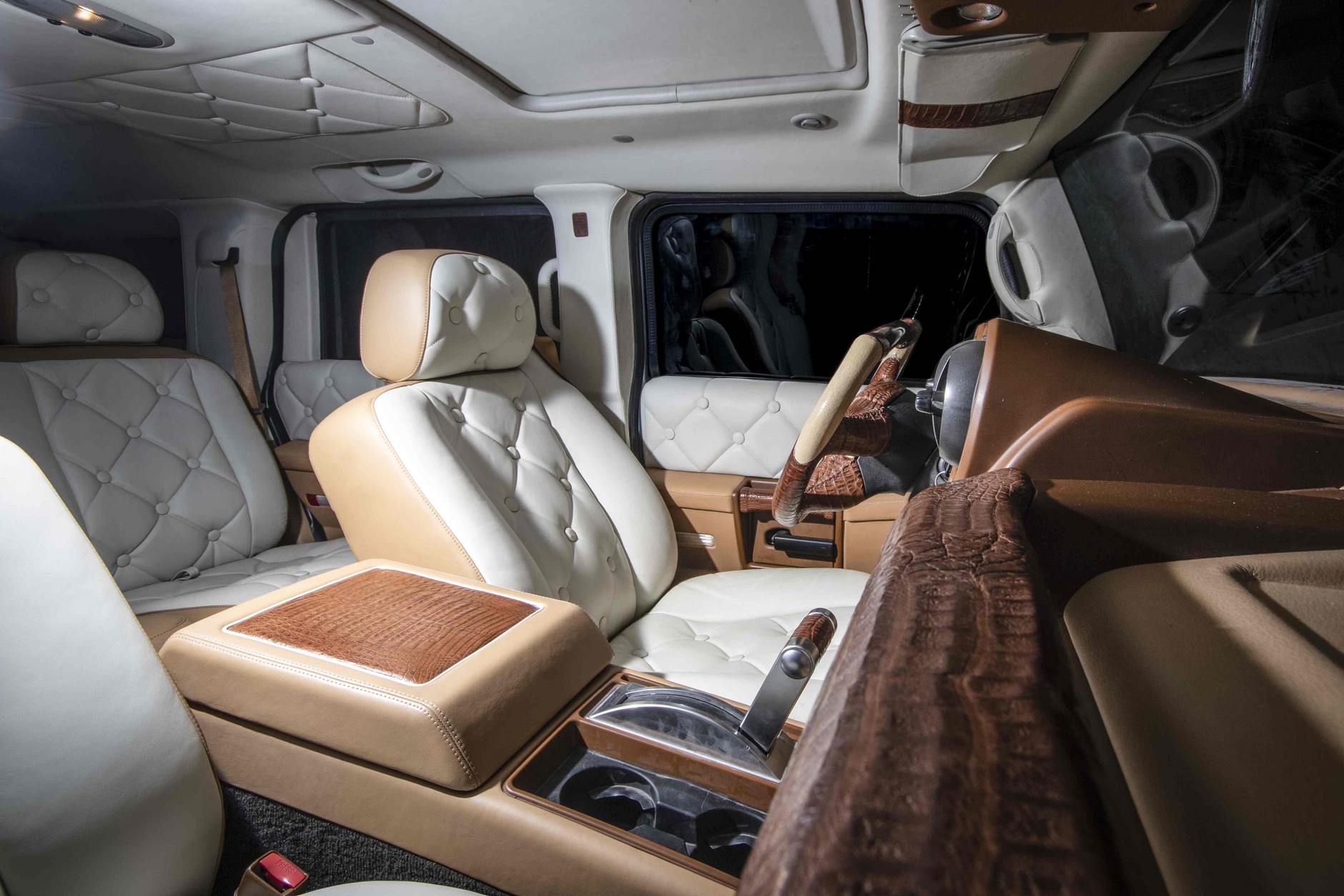 Dartz Prombron Black Stallion