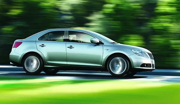 Genewa 2010: Suzuki Kizashi - Czyli, sport i elegancja