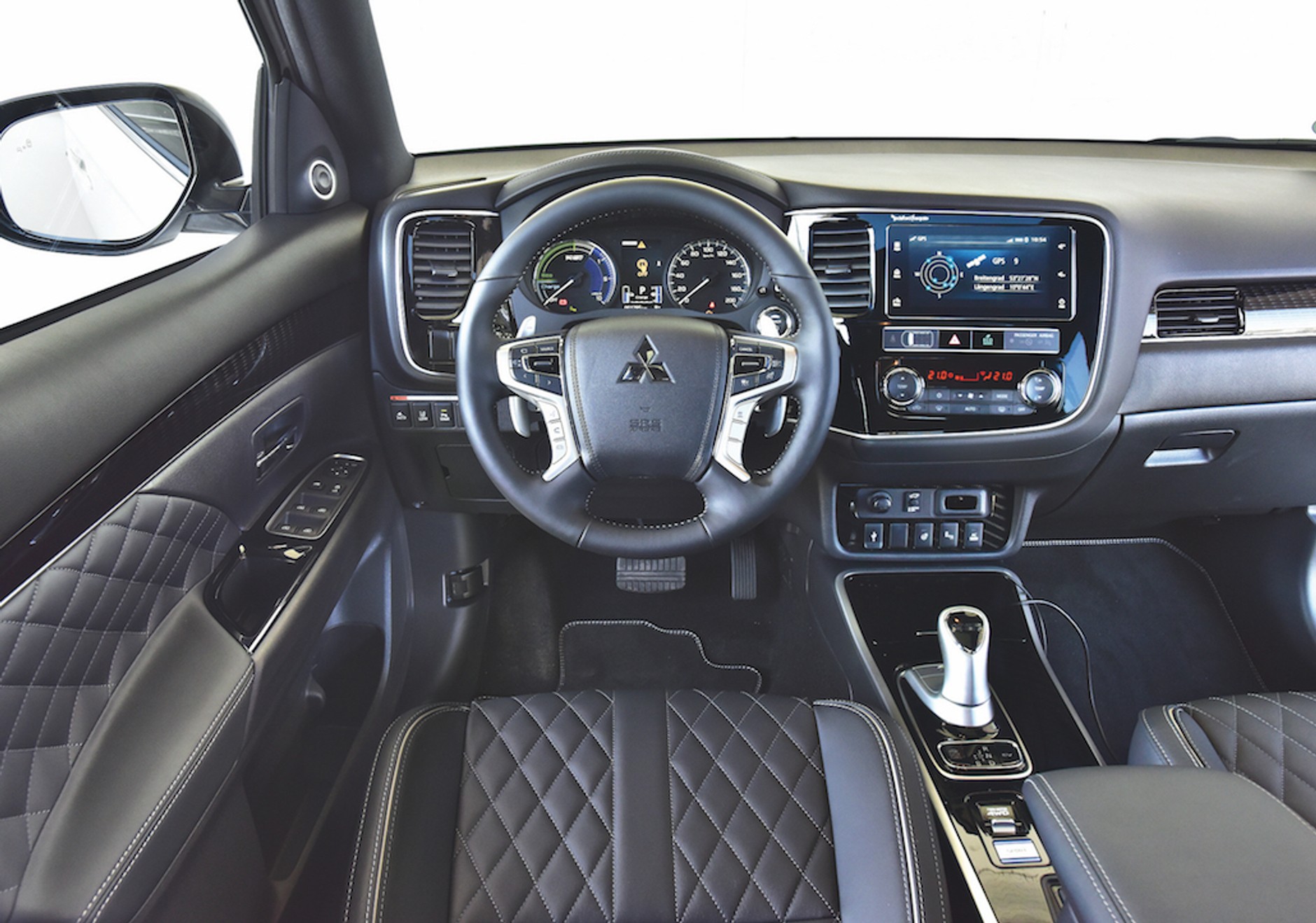 Mitsubishi Outlander PHEV