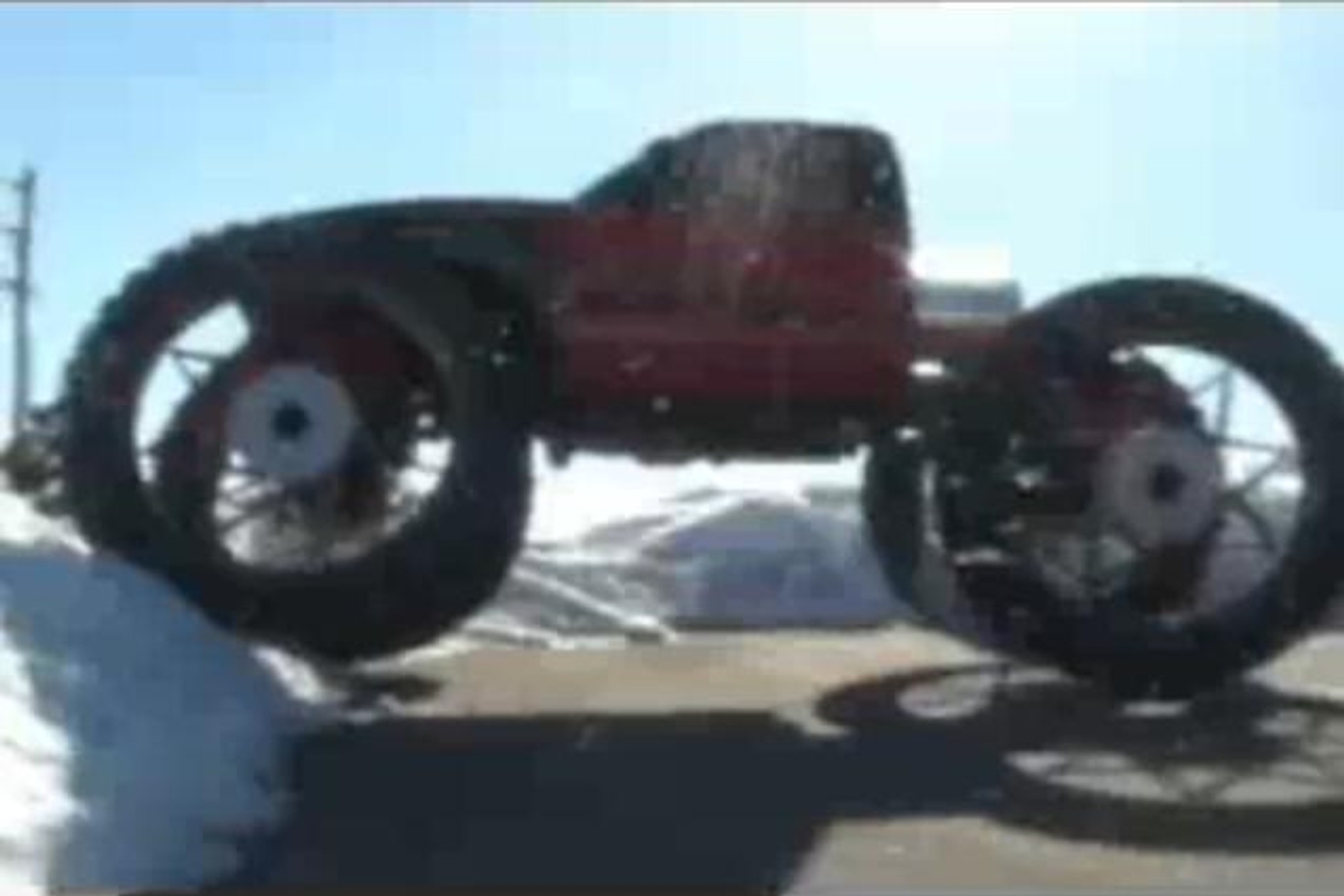 Terenówka z gatunku totalnie totalnych