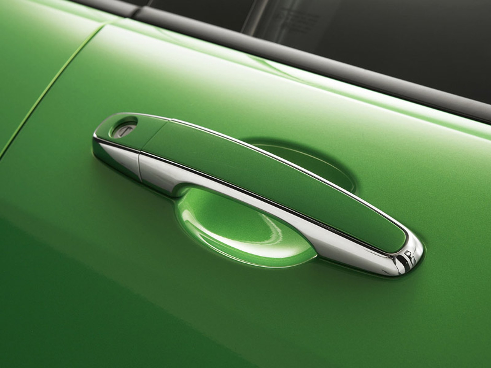 Holden VE Commodore: dwie specjalne wersje z okazji rozpoczęcia produkcji