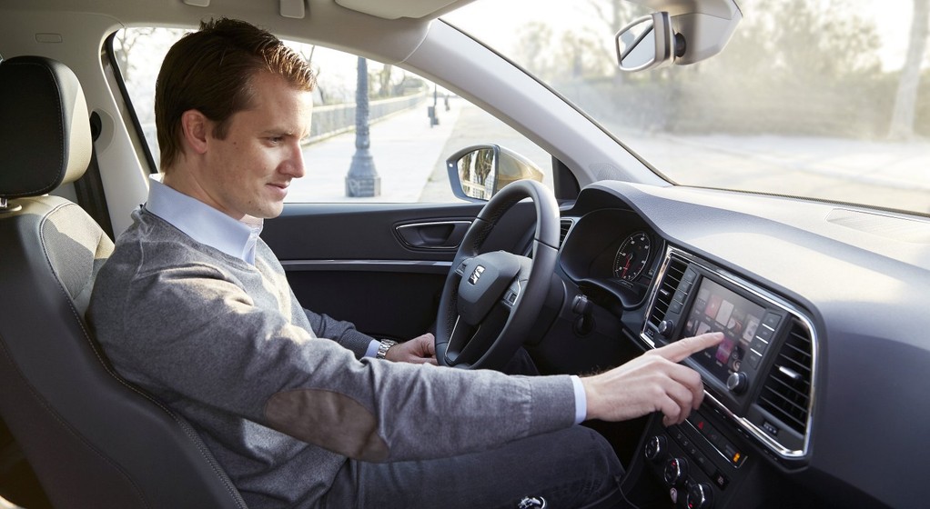 Seat. Funkcje integracji ze smartfonem w nowym radiu multimedialnym