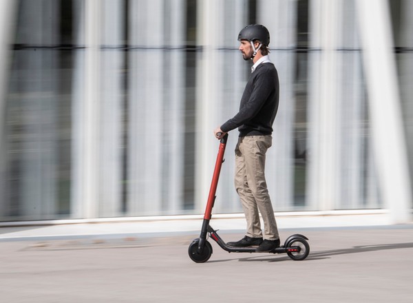 Pierwsza hulajnoga elektryczna marki Seat