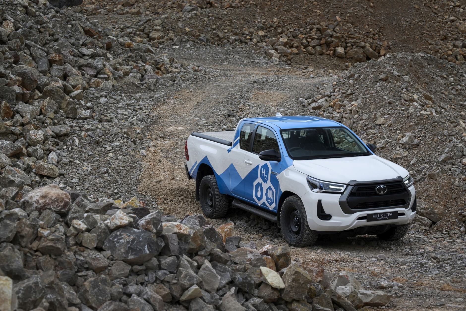 Prototyp Toyoty Hilux H2 (FCEV)