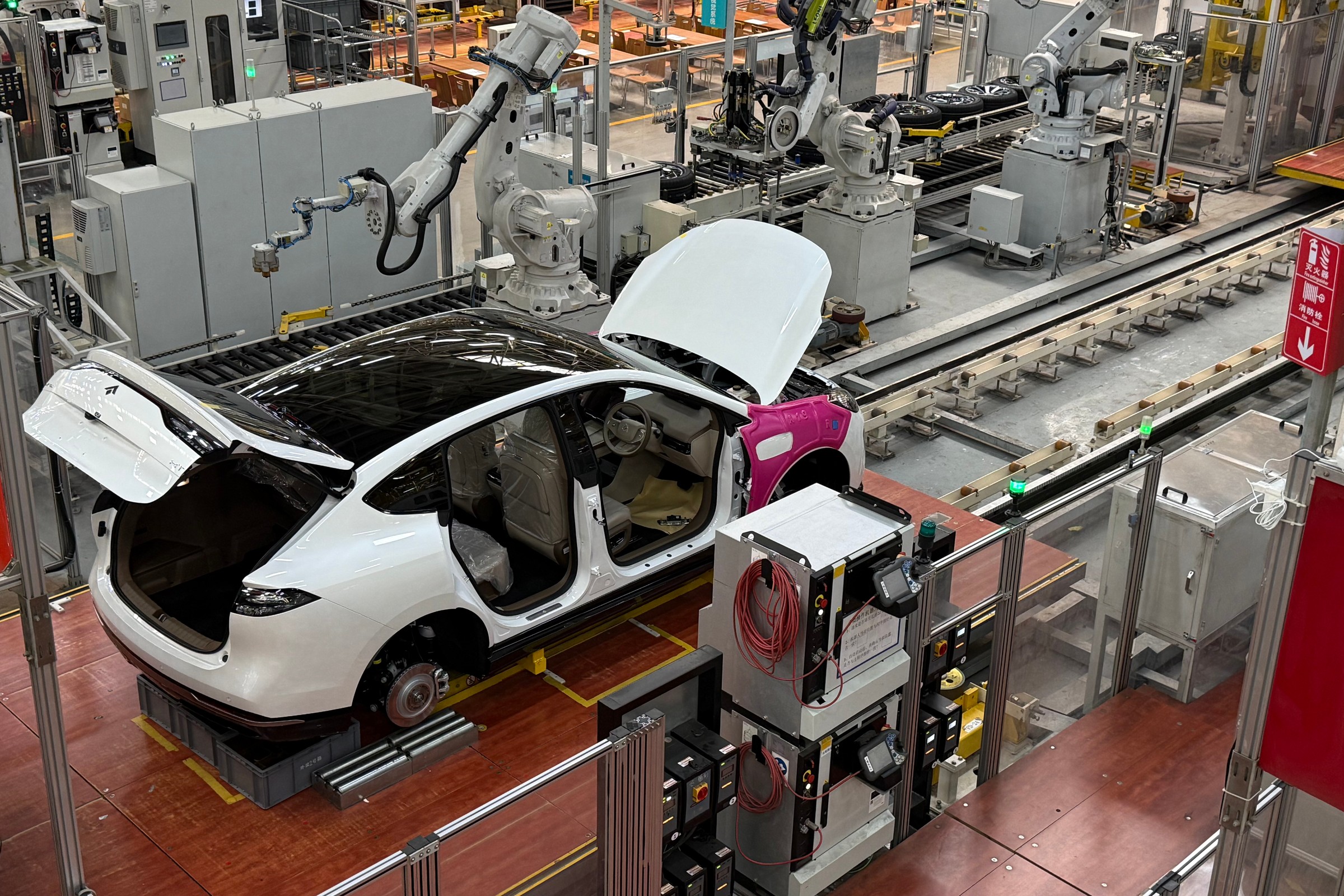 Zweryfikowałem zapewnienia importera chińskich aut o homologacji. Było warto