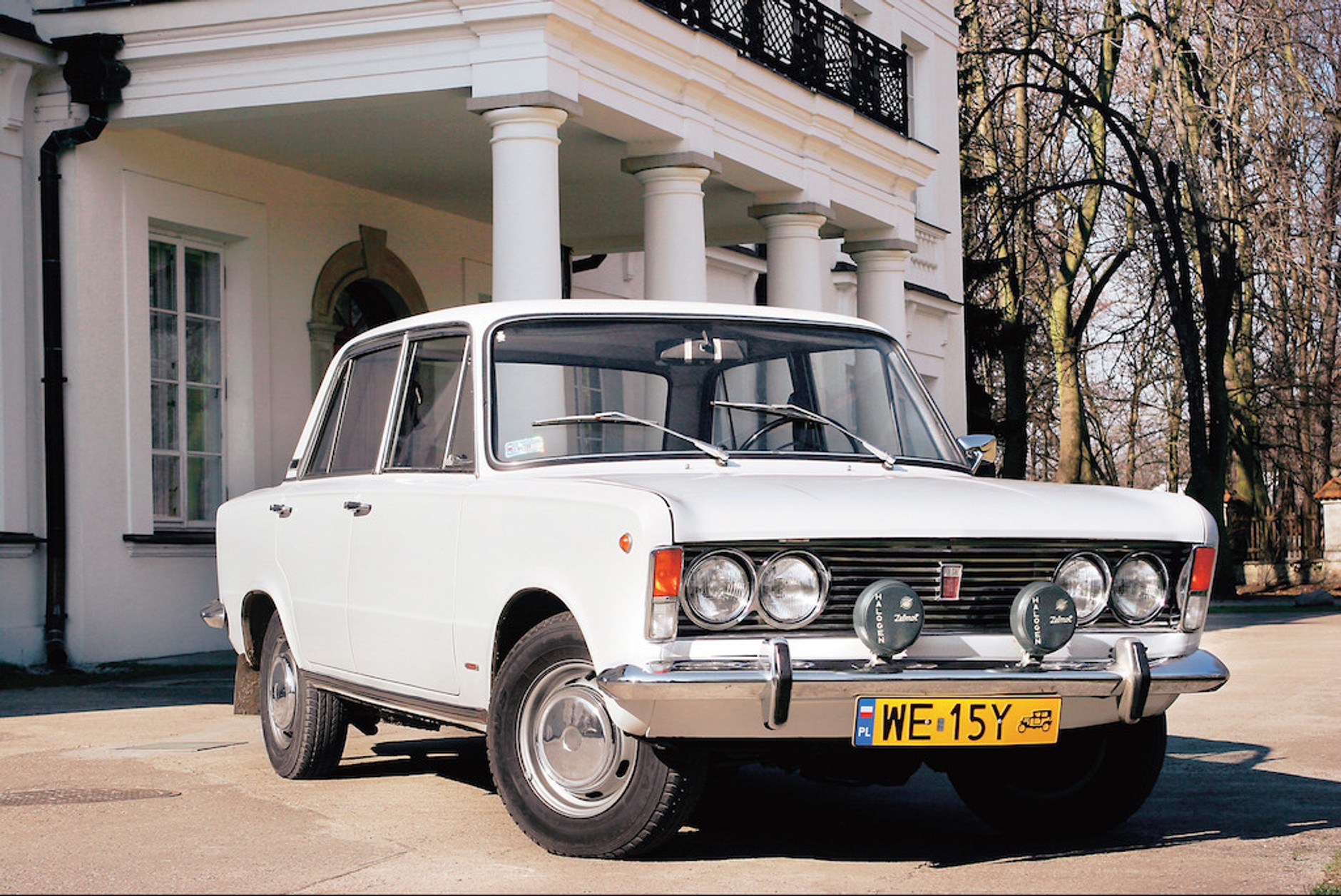 Polski Fiat 125p 1300 z początku produkcji. Pod względem jakości wykonania to było auto na dobrym, europejskim poziomie. Później jakość dramatycznie spadła.