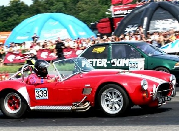 Jedna czwarta mili – sport, tuning, eMOCje