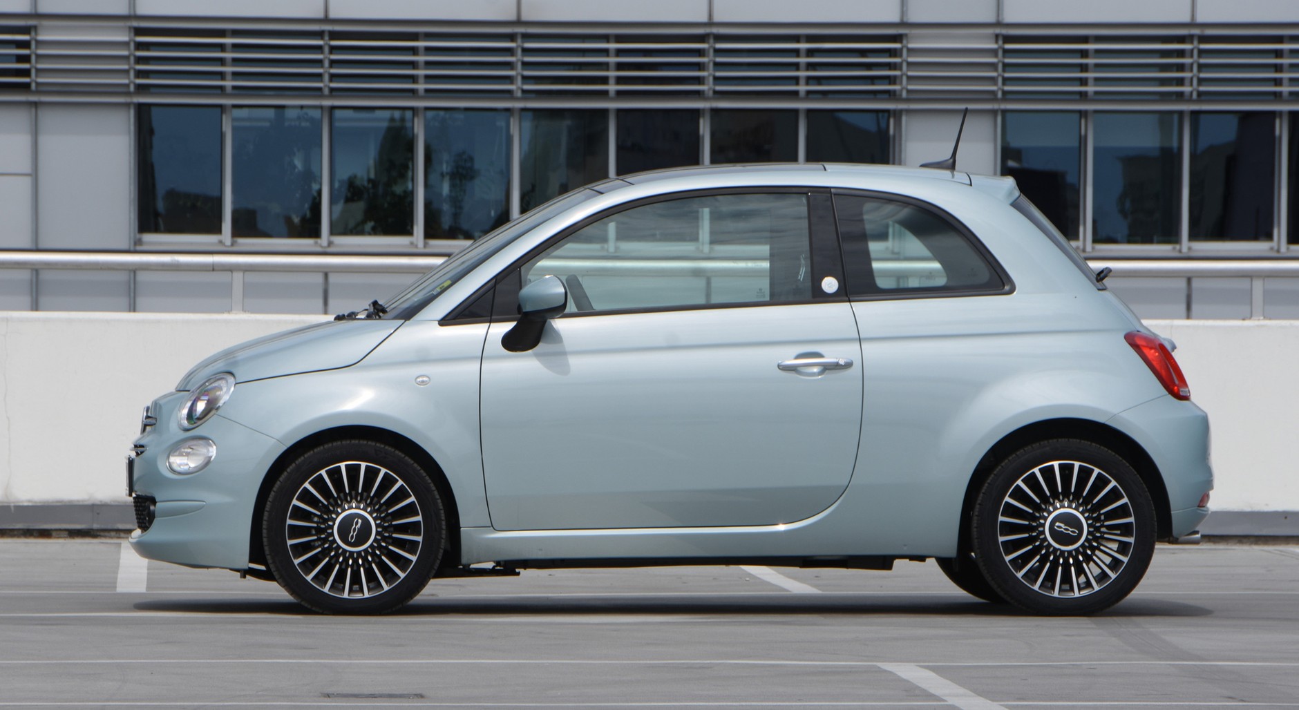 Fiat 500 Hybrid Launch Edition
