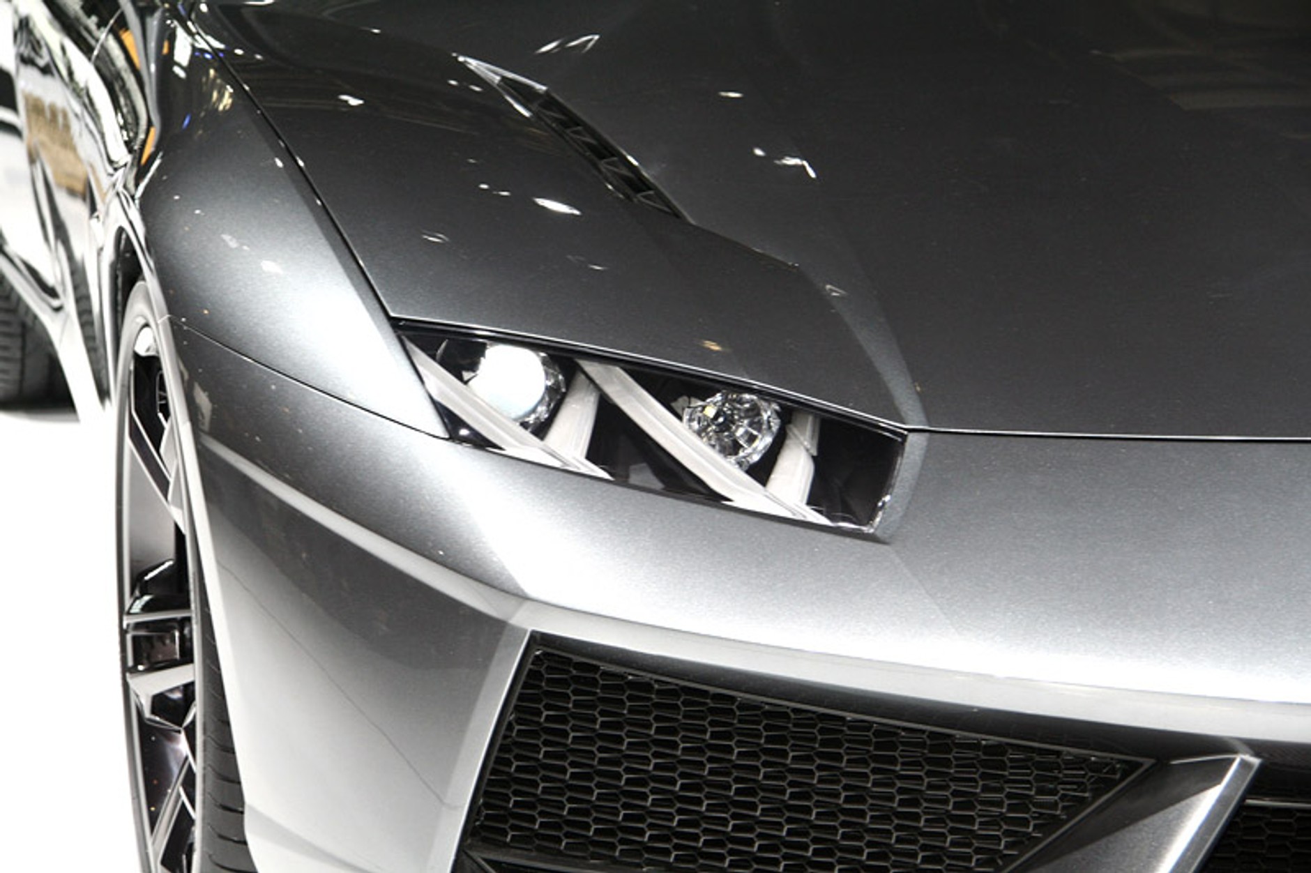 Paryż 2008: Lamborghini Estoque – co najmniej cztery lata do rozpoczęcia produkcji