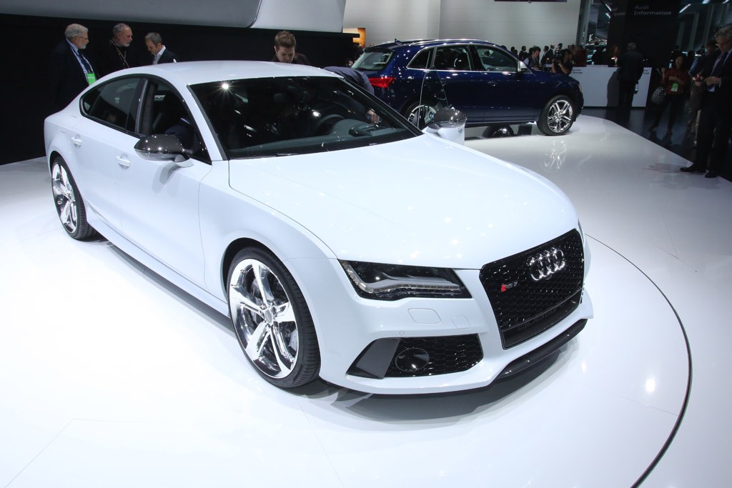 Salon samochodowy Detroit 2013: w USA idą na zakupy