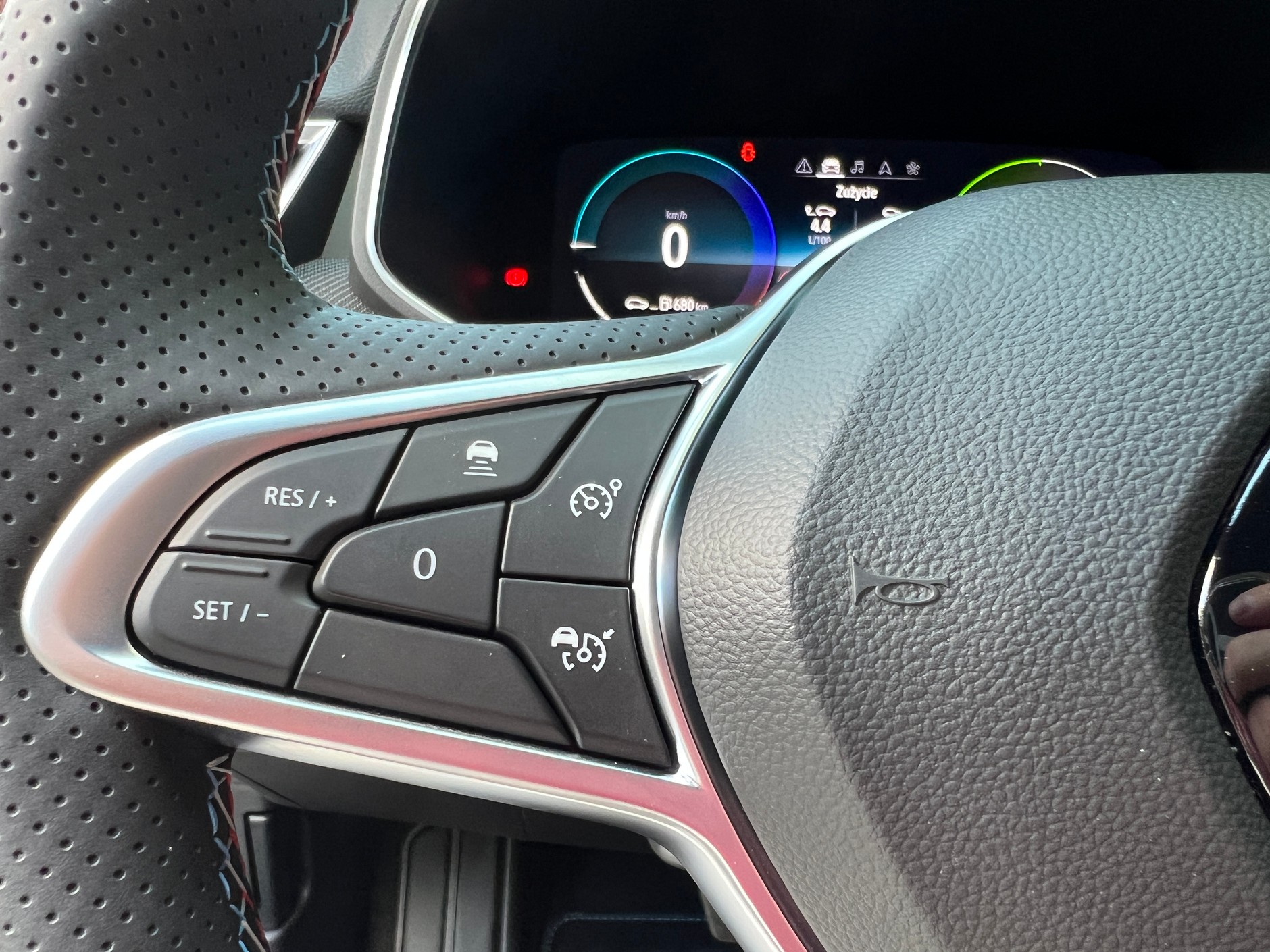 Renault Clio 2023 po liftingu