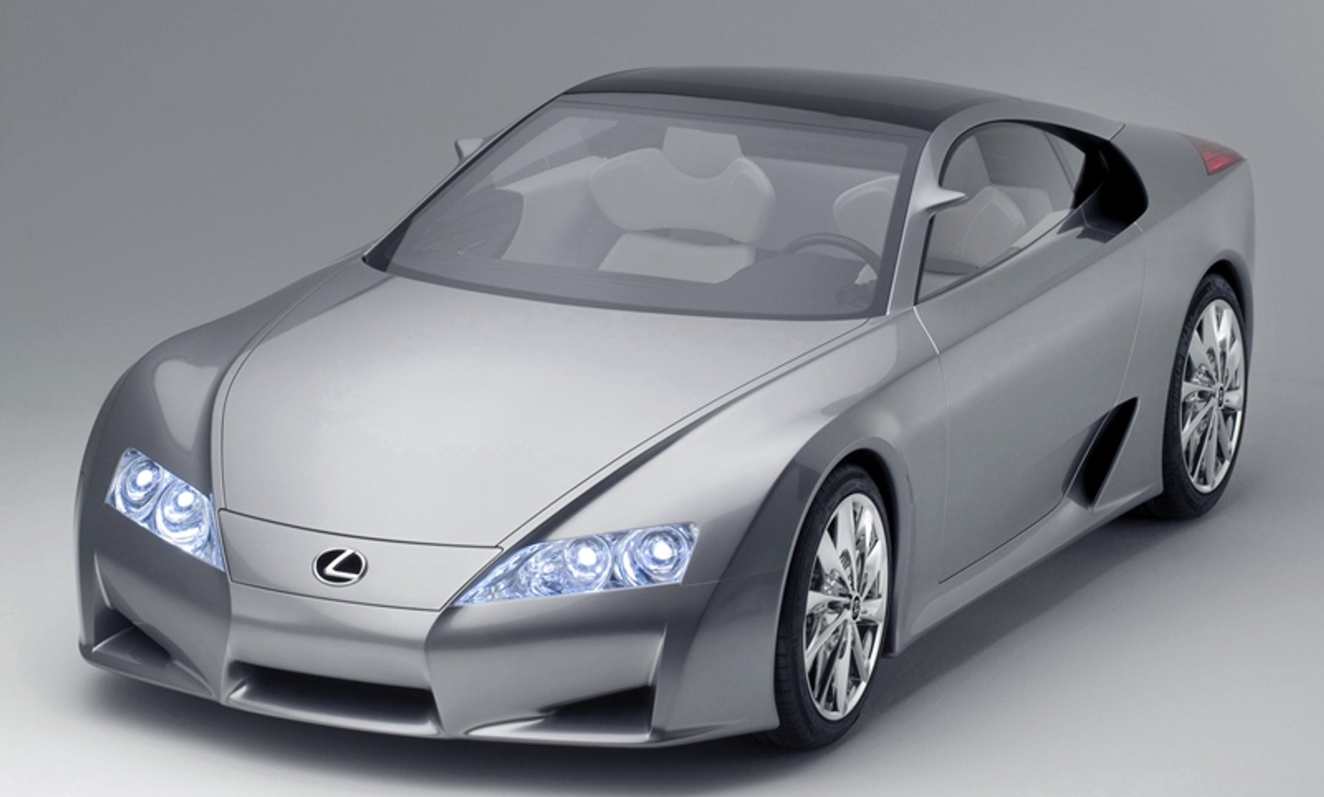 Lexus LF-A – od prototypów do wersji seryjnej