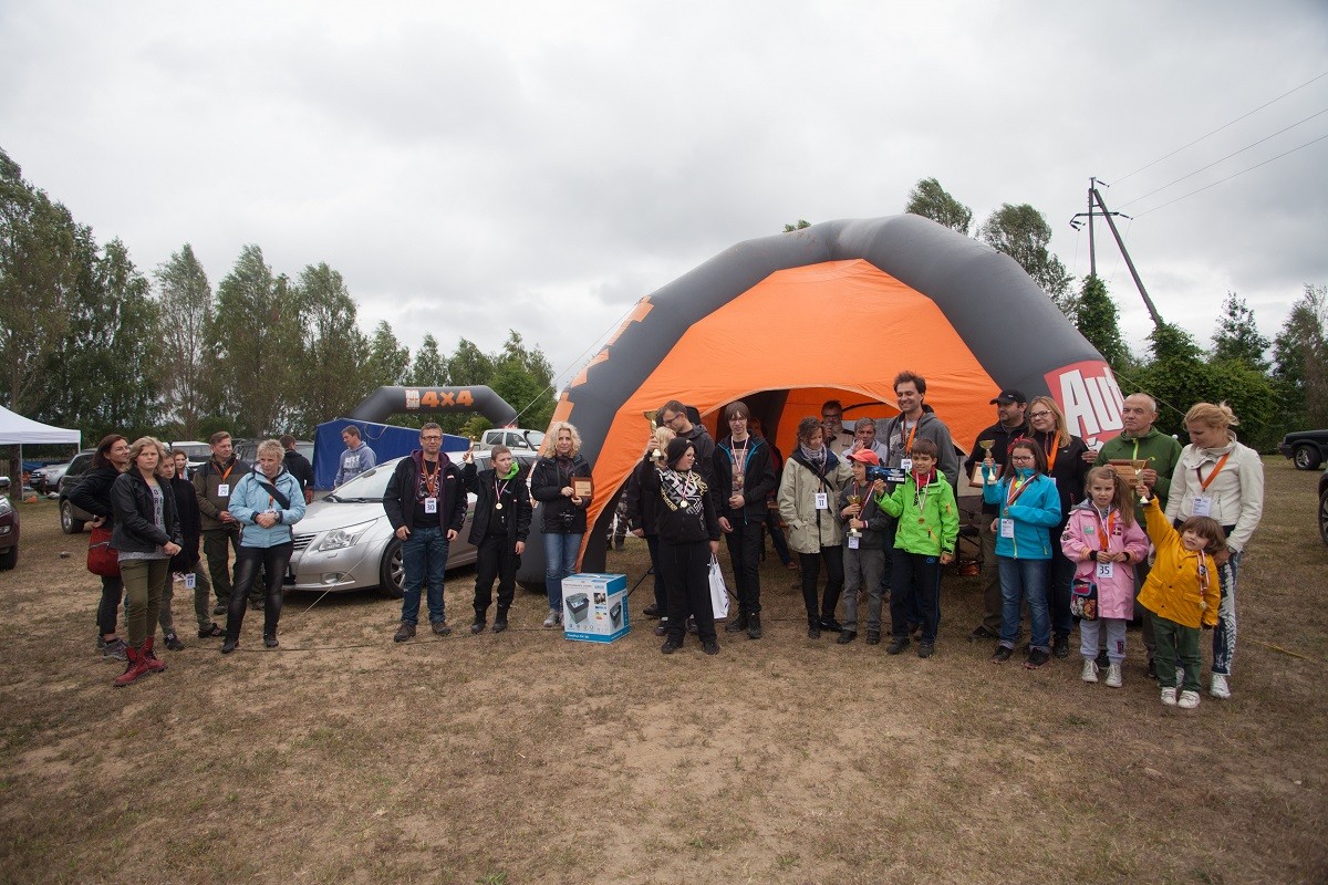 Auto Świat 4x4 Family Adventure w 2014 r