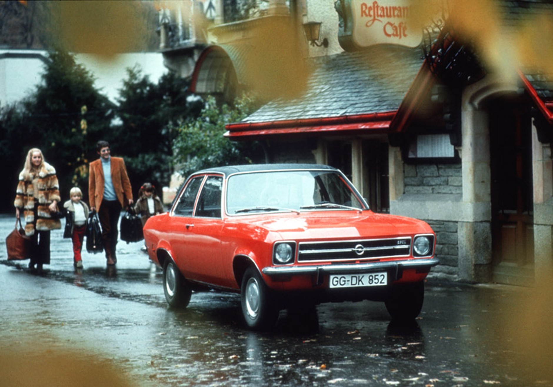 Opel i piękno jesieni (duża fotogaleria)