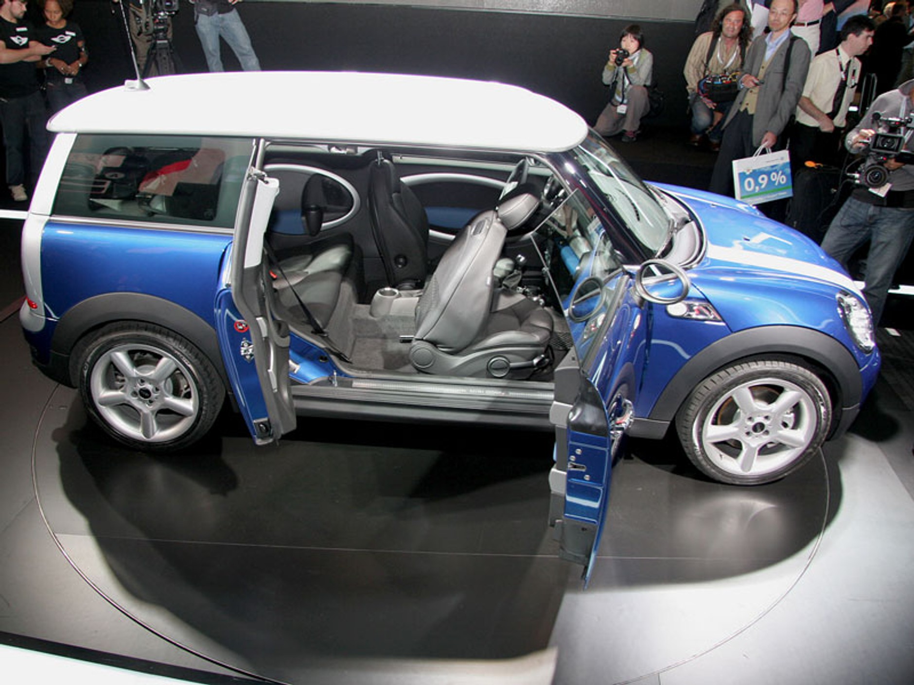 IAA Frankfurt 2009: jak dojechać, gdzie kupić bilet - informacje praktyczne dla zwiedzających