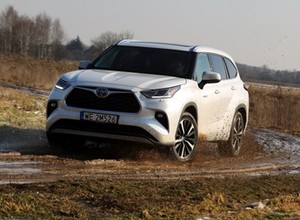 Toyota Highlander 2.5 Hybrid – potężna, luksusowa i oszczędna