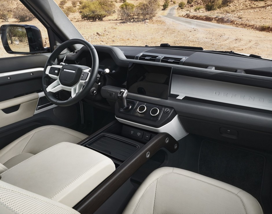 Land Rover Defender 130