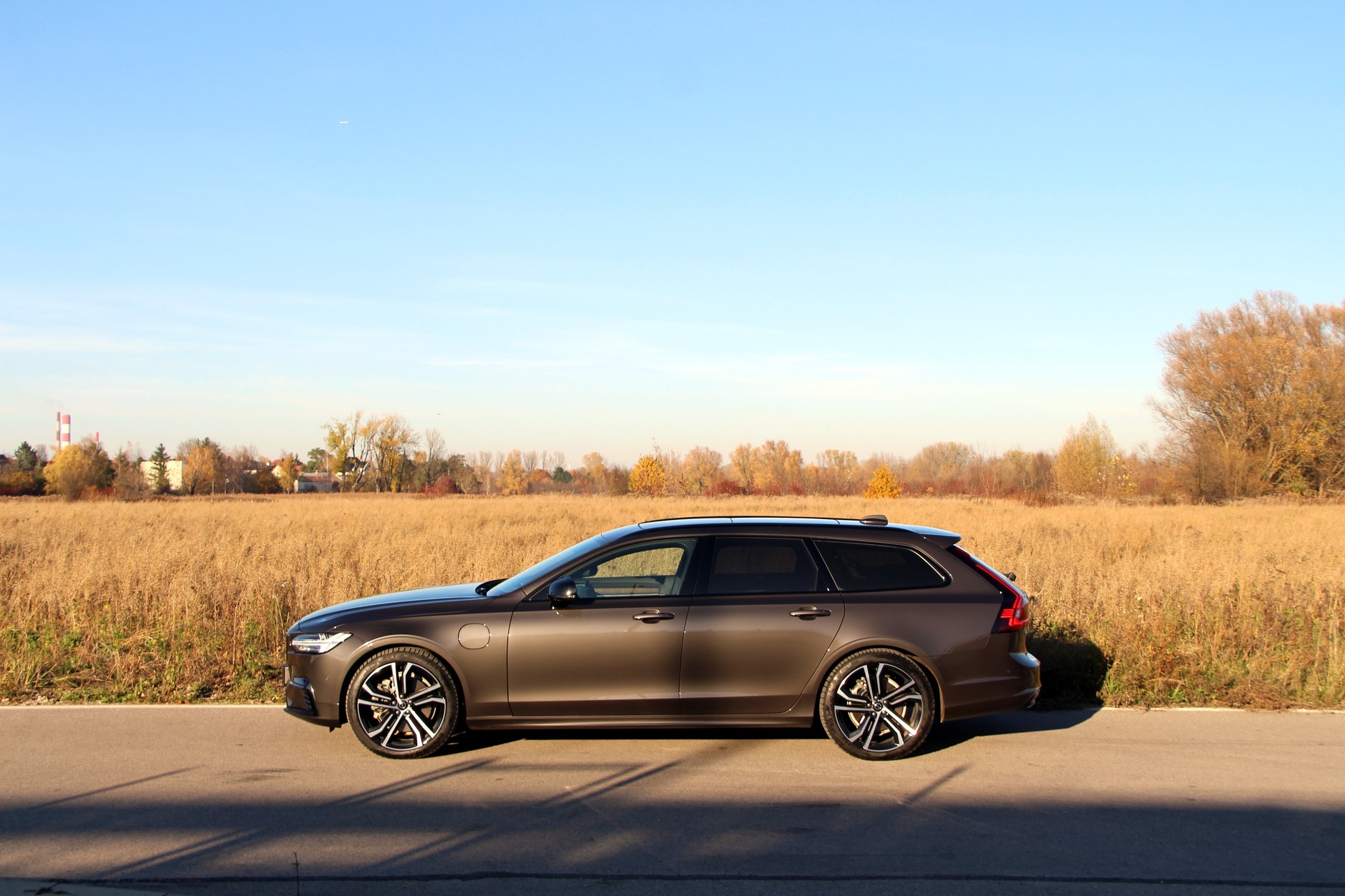 Volvo V90 T8 Ultra Dark