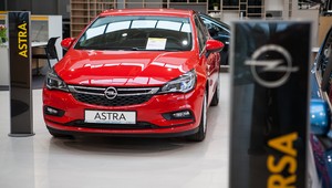 Wyprzedaże 2019 - kto ma najlepsze oferty na nowe auta?