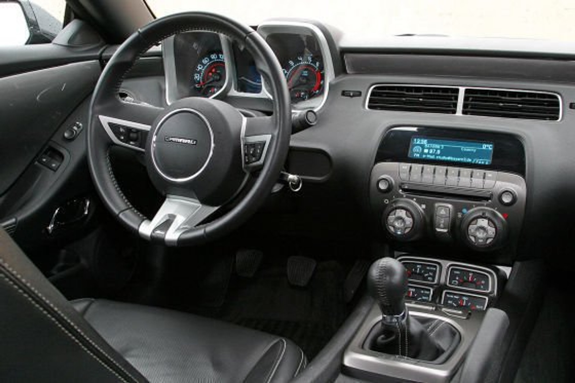 Camaro kontra Challenger i Mustang - V8 po tuningu wiele potrafi