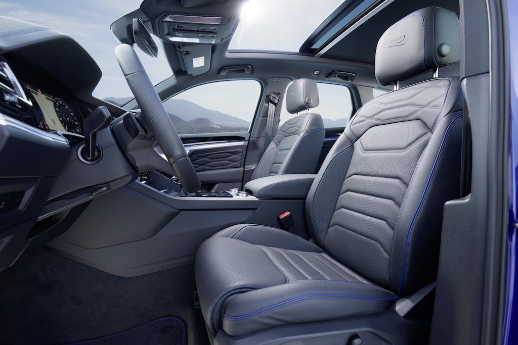 Volkswagen Touareg R – hybryda na sportowo