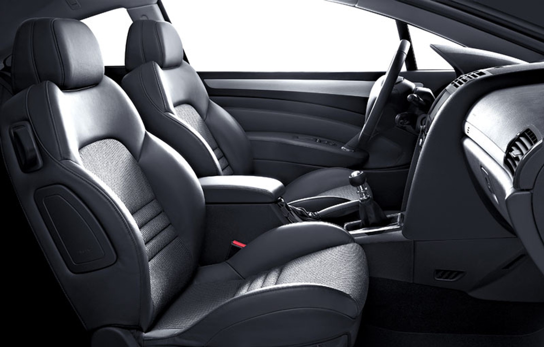 Peugeot 407 Coupé 3,0 V6 HDi: najmocniejszy seryjny Peugeot