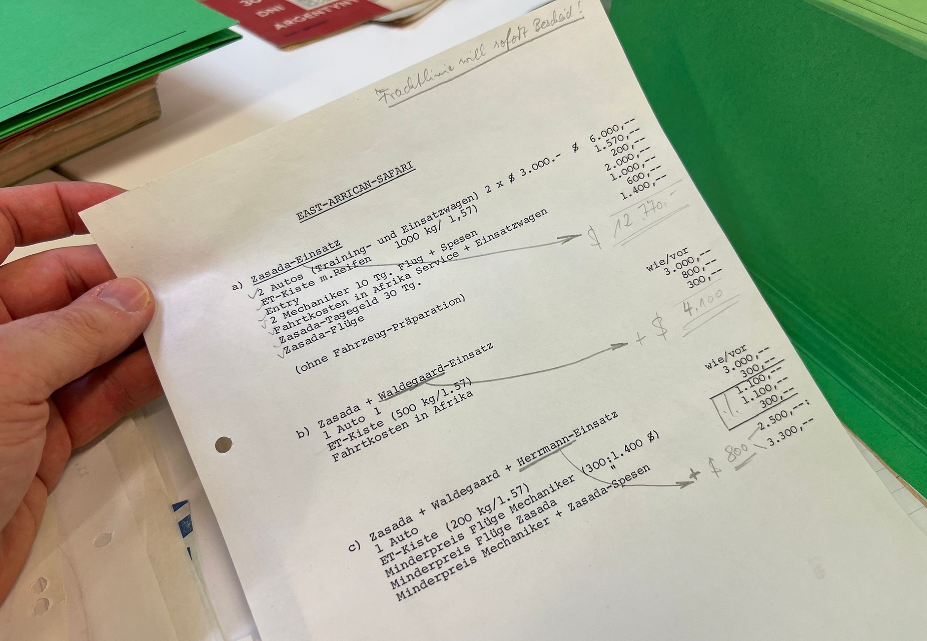 Dokumenty i zdjęcia w archiwum Porsche w Zuffenhausen