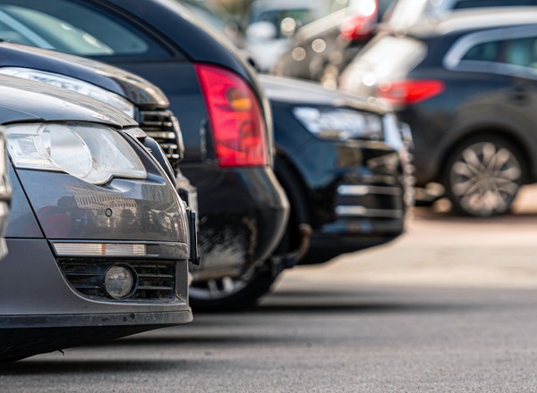 Zmiany dla kierowców nie tylko na parkingach Biedronki