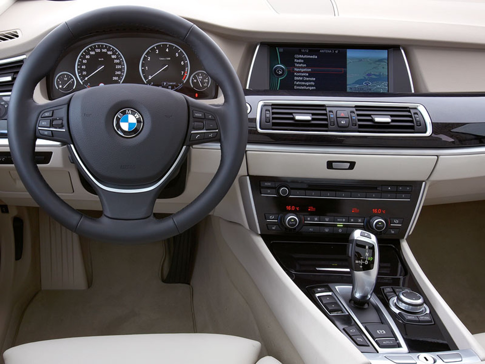 IAA Frankfurt 2009: BMW 5 GT – pierwsze wrażenia (fotogaleria)