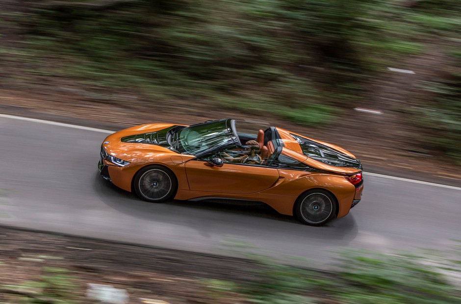 Test BMW i8 Roadster - futurystycznie i luksusowo