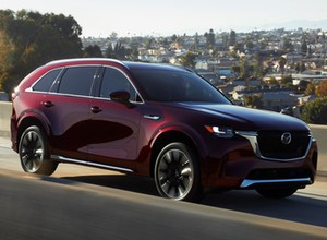 Mazda CX-90. Debiutuje topowy SUV z najmocniejszym silnikiem w historii firmy