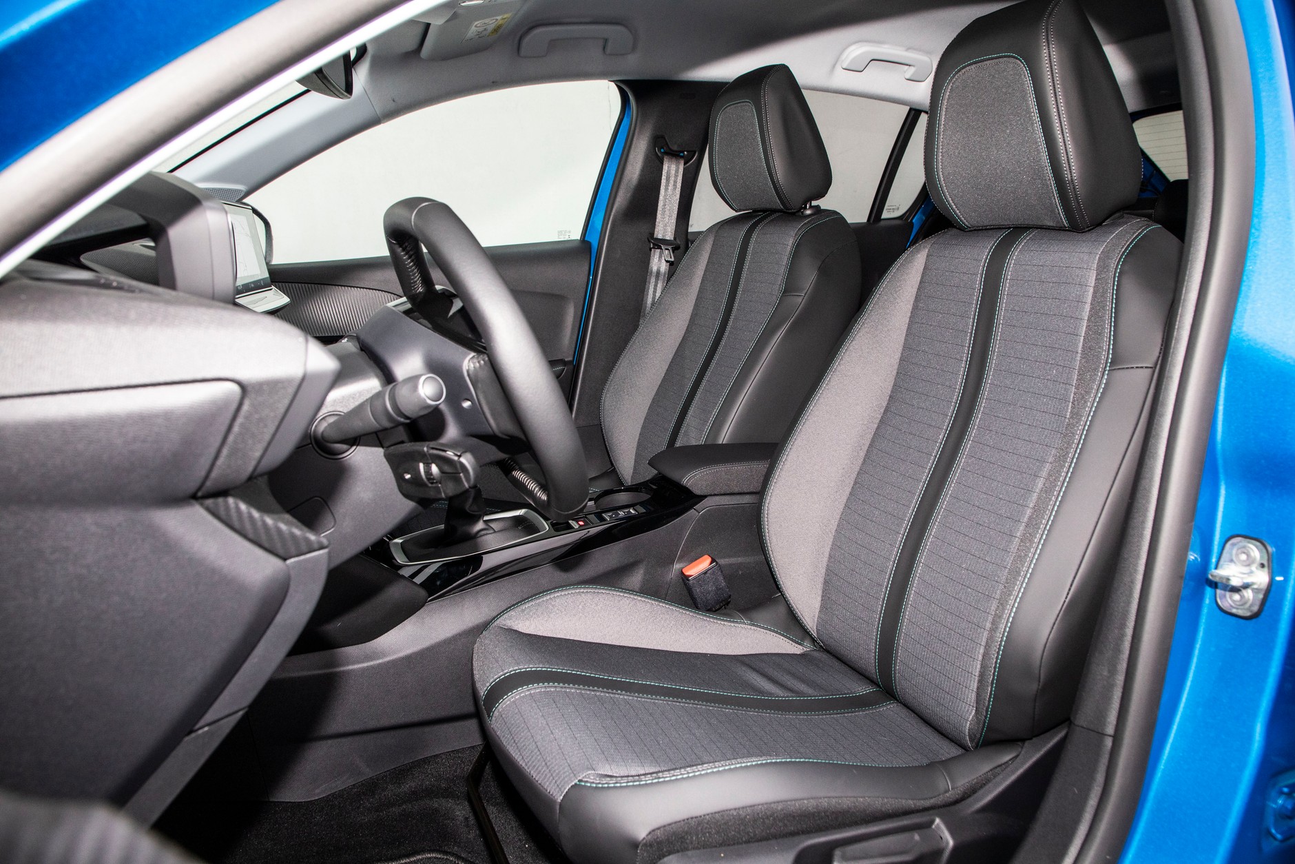 Peugeot 208 1.2 PureTech 100