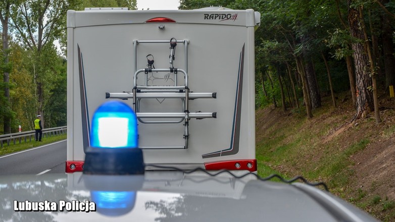 Kontrola policyjna kampera