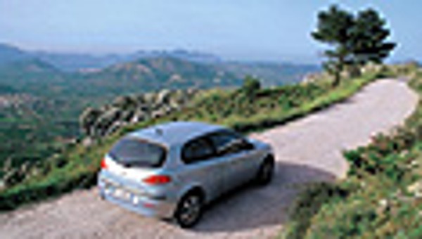 Alfa Romeo 147 2.0 TS - Stworzona, by cieszyć