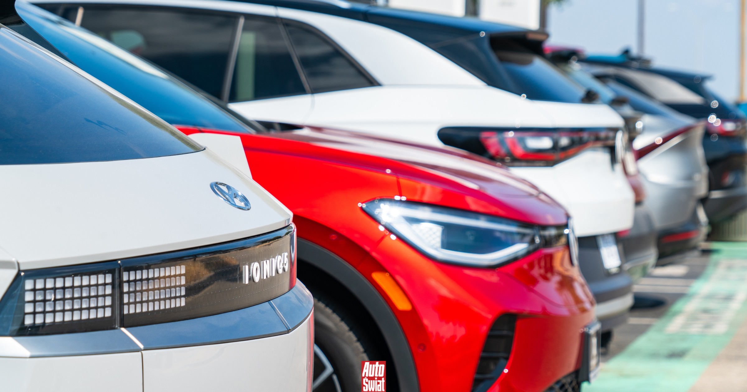 Rynek aut elektrycznych w Polsce tuczy się na dopłatach. Rośnie jak nigdy wcześniej, tylko co potem?