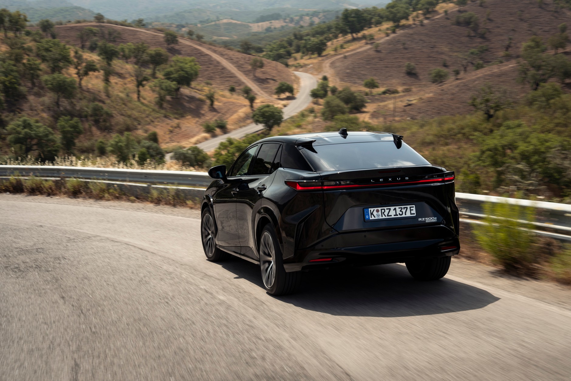 Lexus RZ 2025