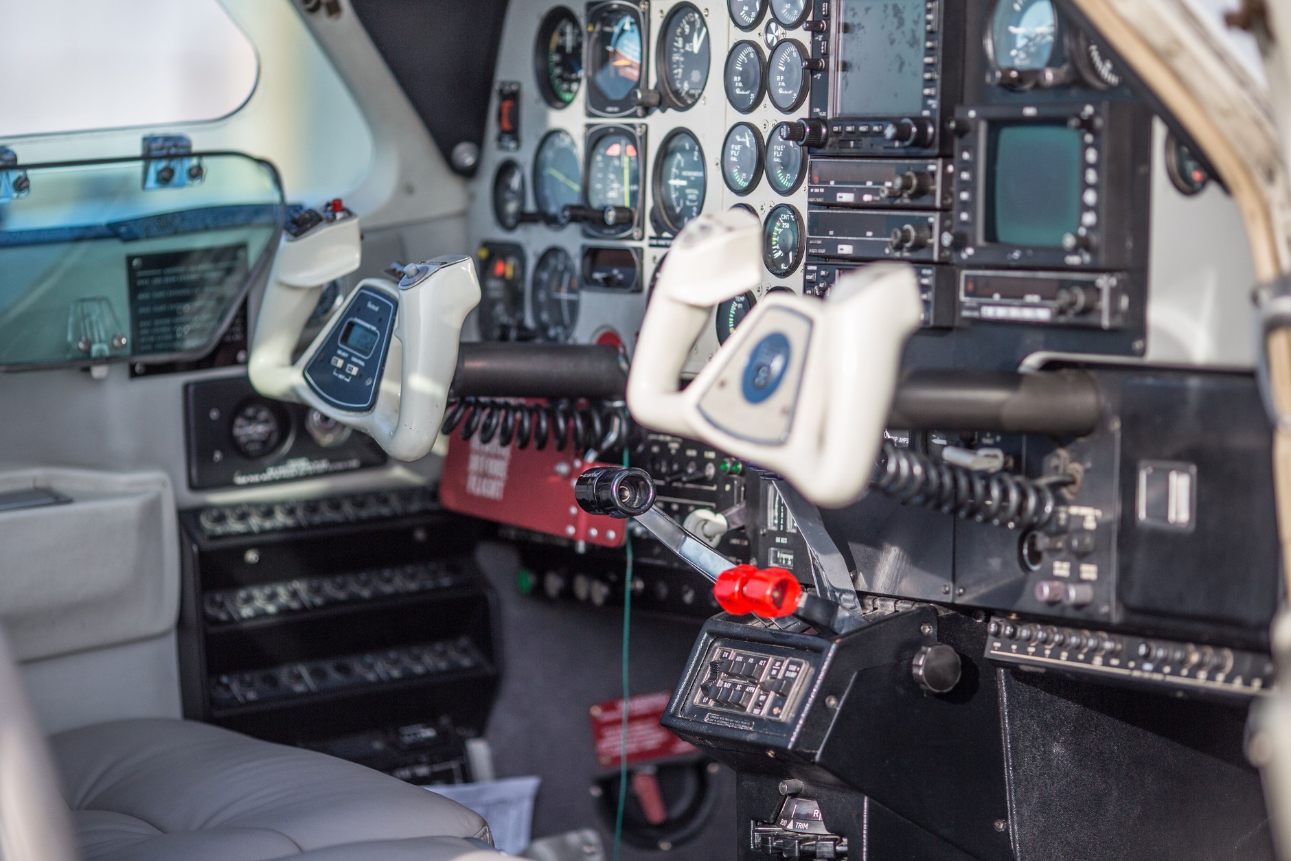 Samolot ekipy poszukującej skradzionych aut