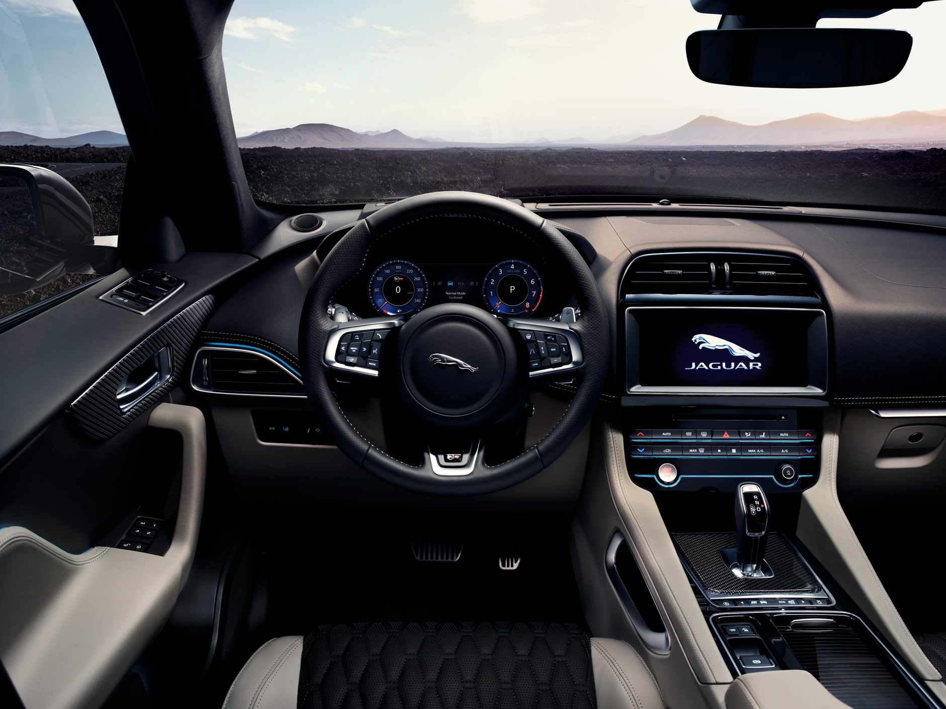 Jaguar F-Pace SVR