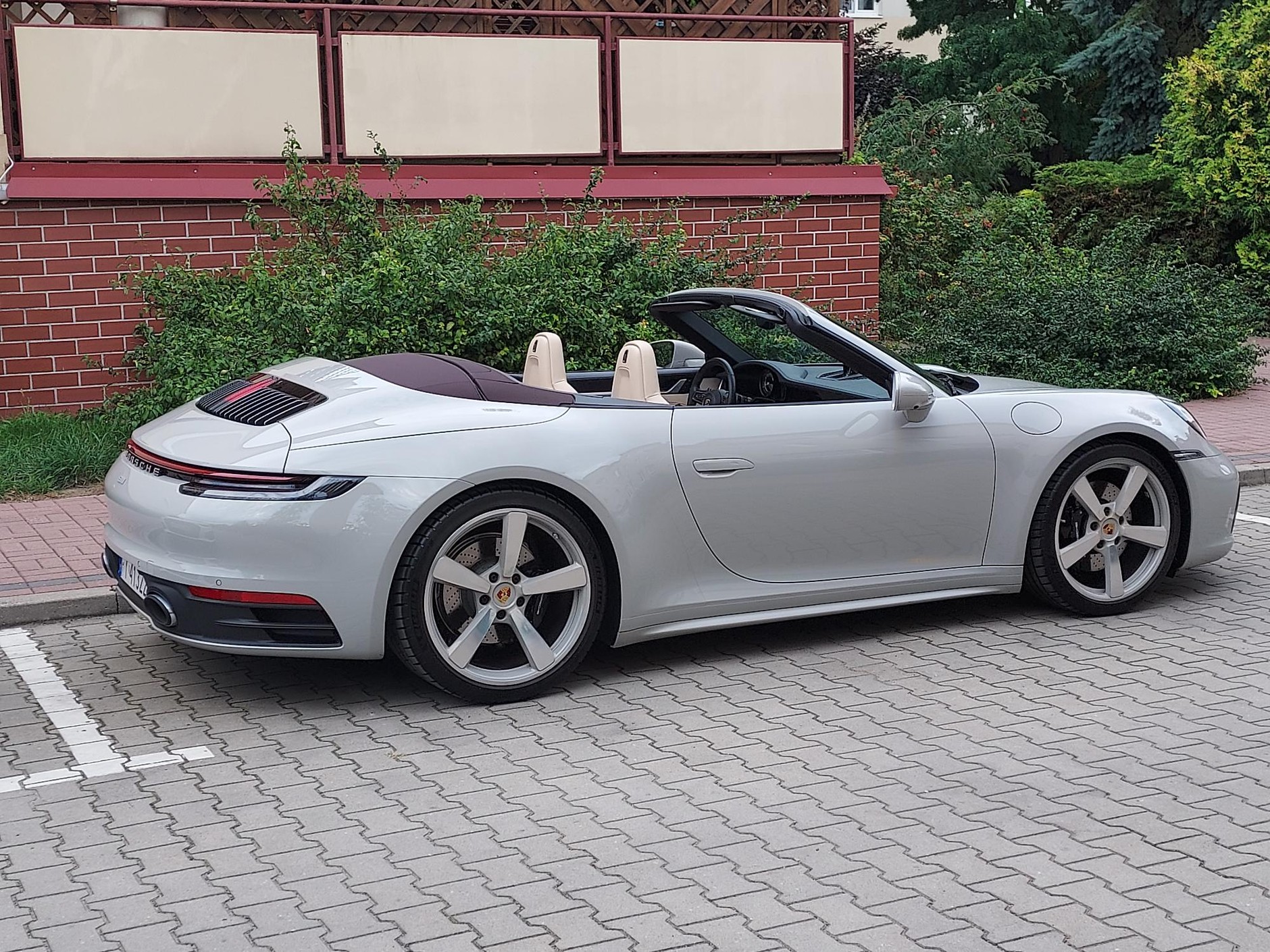 Porsche 911 Carrera S Cabriolet