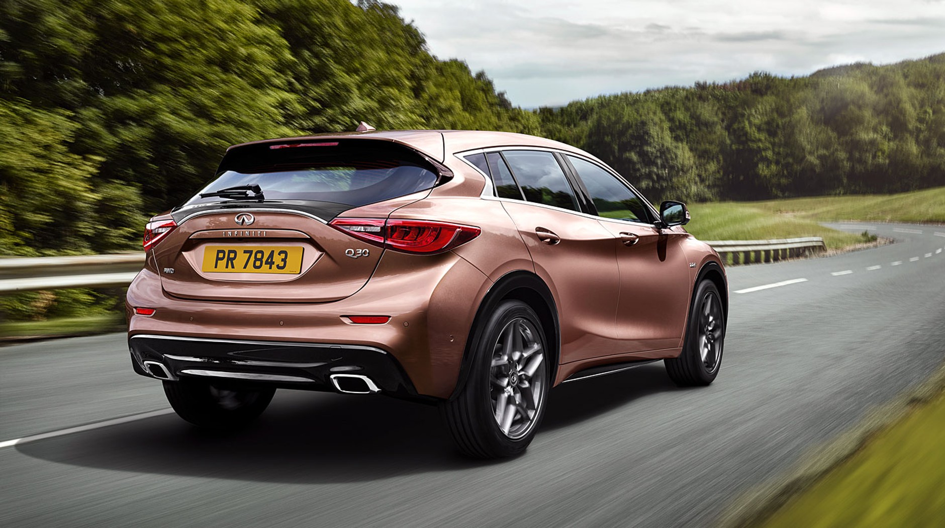 Infiniti Q30: rozpoczęto produkcję seryjną