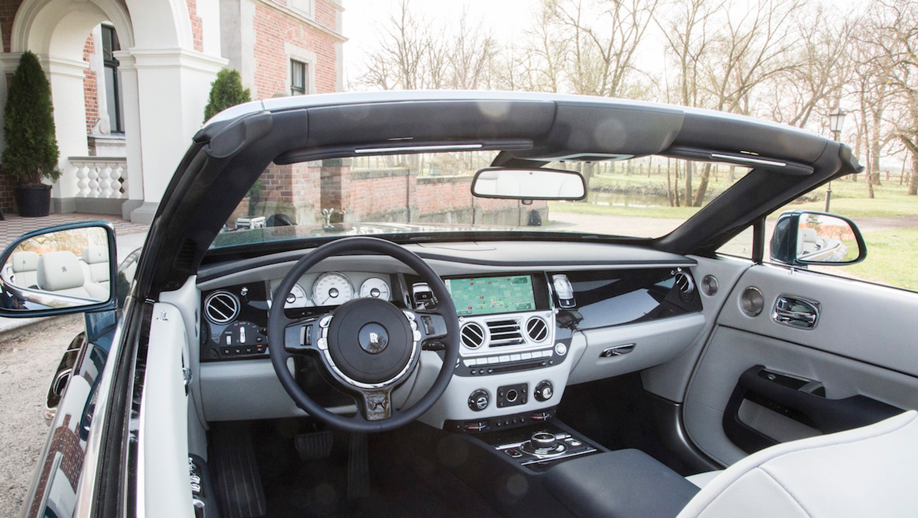 Rolls-Royce Dawn