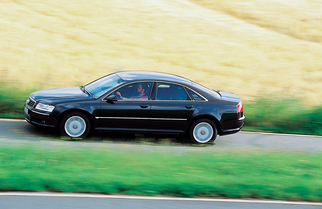 Używane Audi A8, BMW serii 7 i Mercedes klasy S: duża przyjemność za małe pieniądze