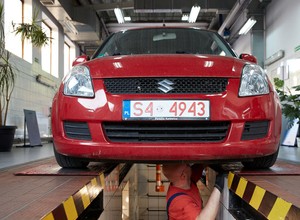 Nowe opłaty za spóźnione badania techniczne pojazdów - to jedna z nowości w systemie SKP