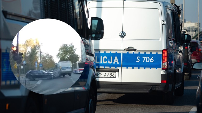 Mazda uderzyła radiowóz w lewy bok i policyjny pojazd stracił przyczepność (screen: YouTube.com/Marek Pekos)