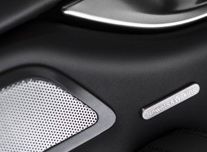 Bowers & Wilkins w Maserati